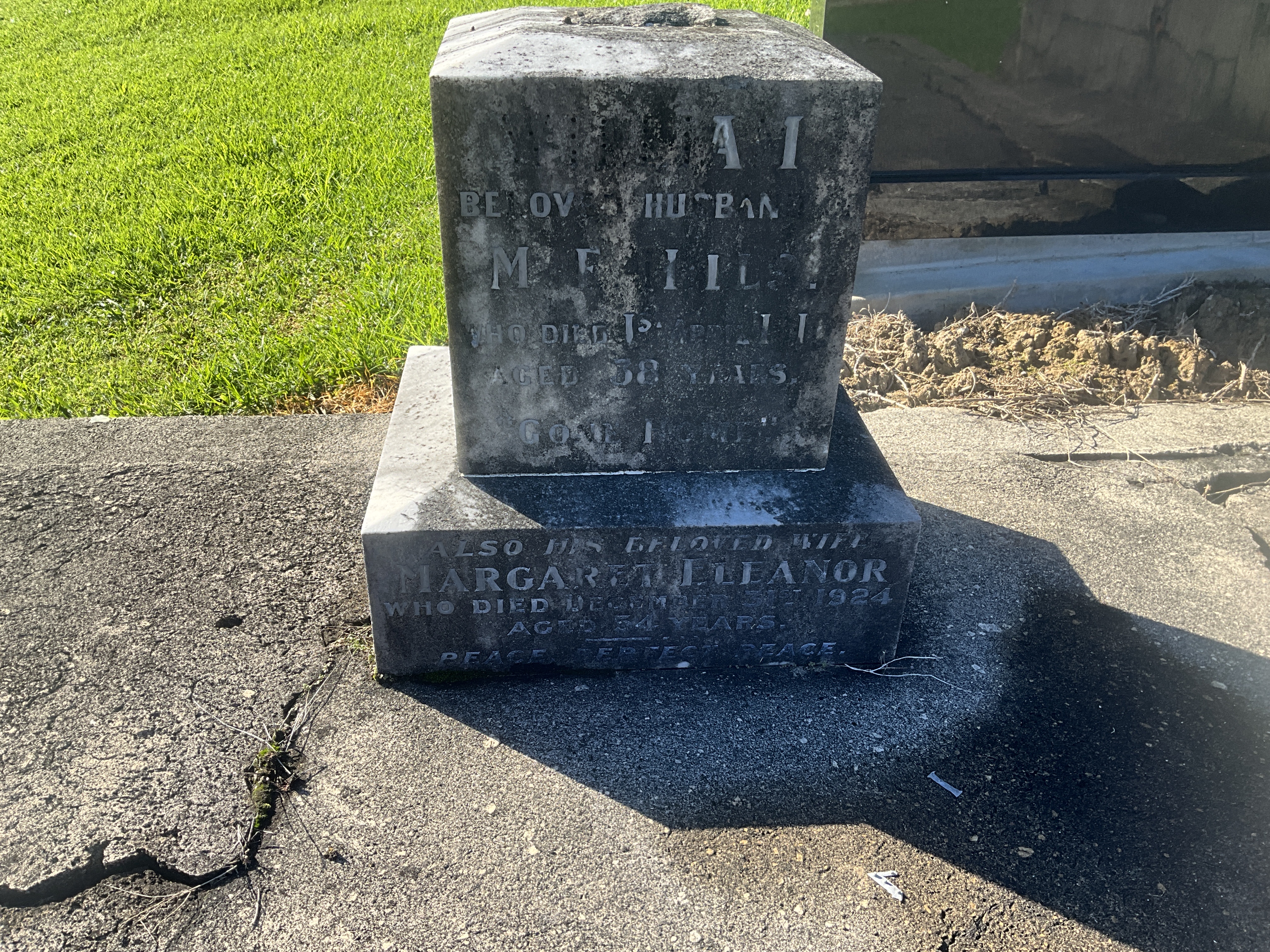 headstone