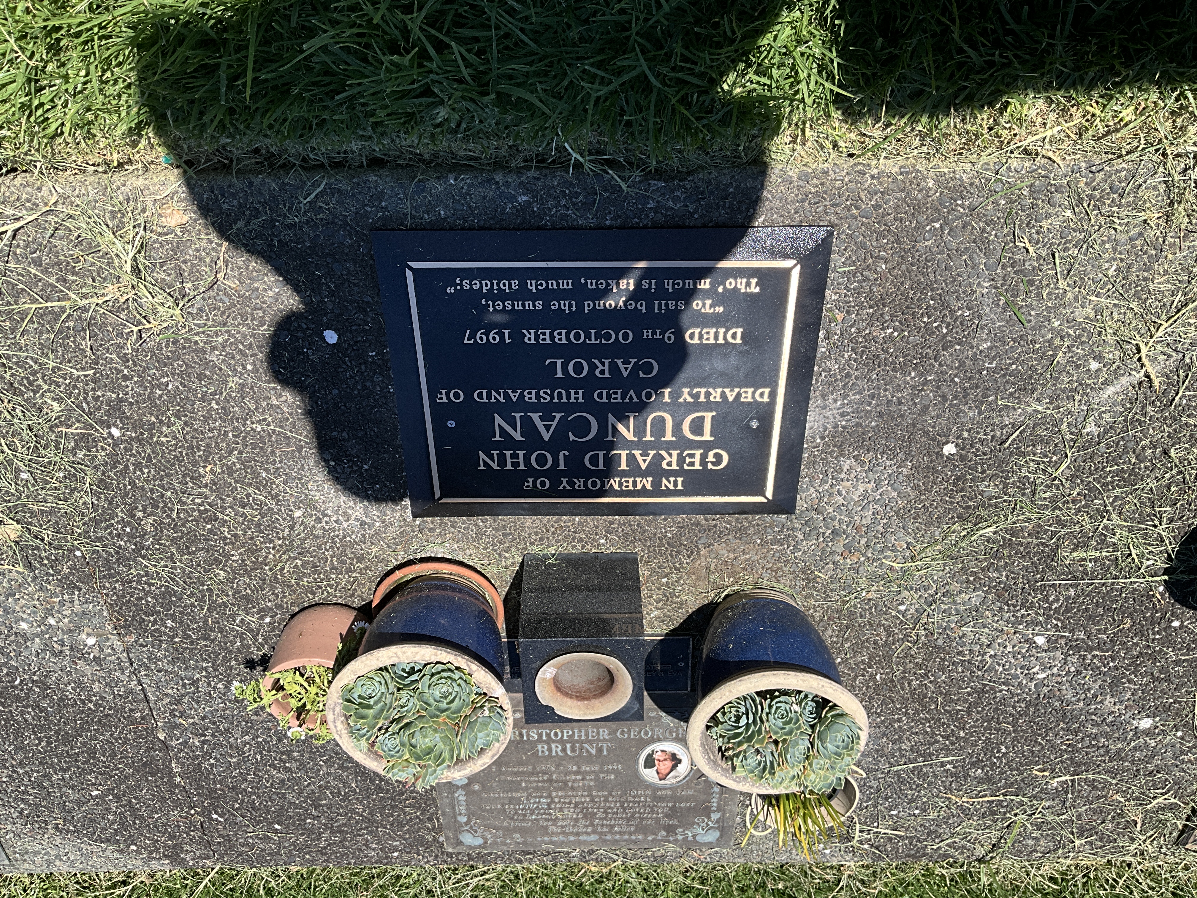 headstone