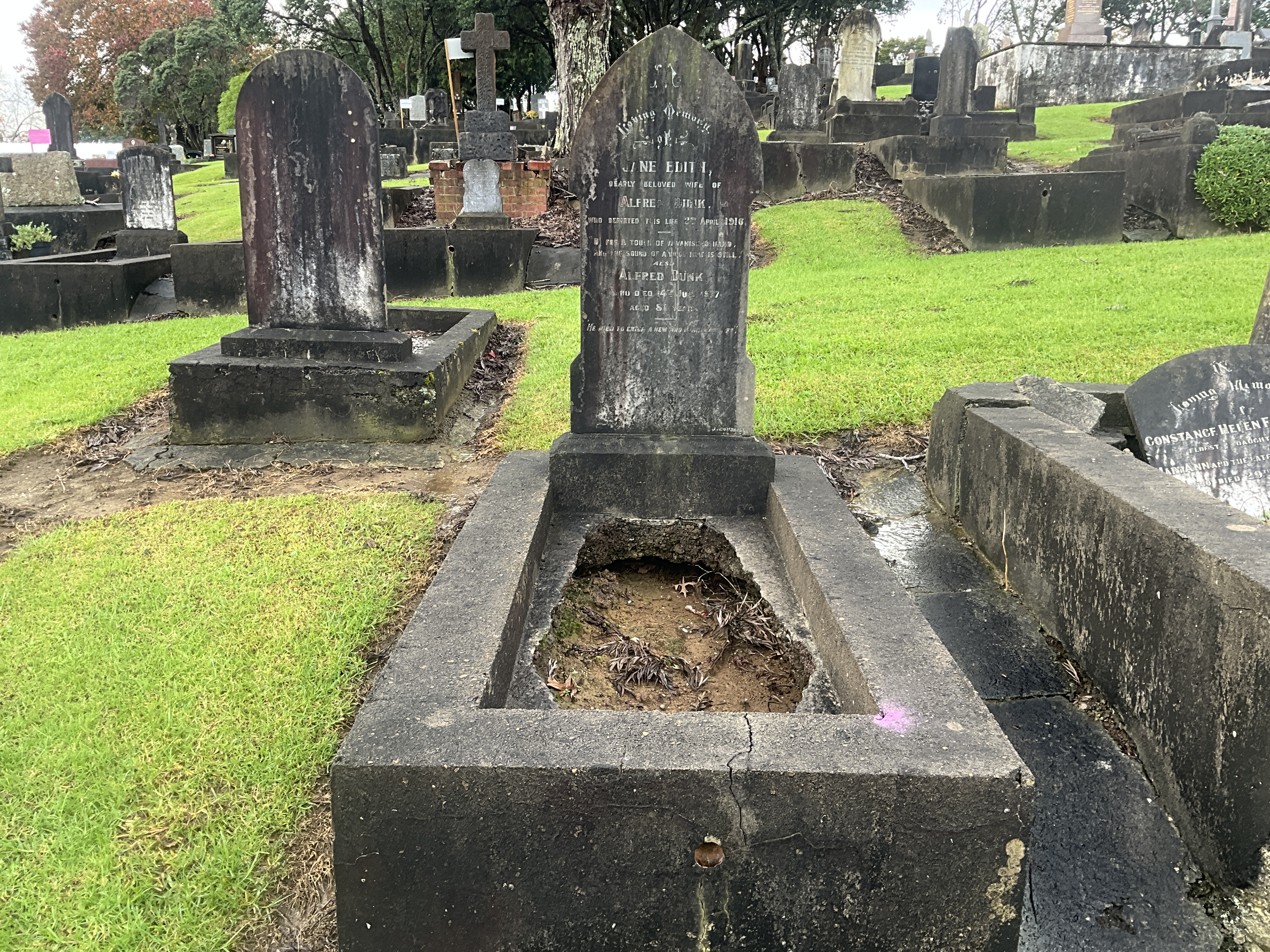 headstone