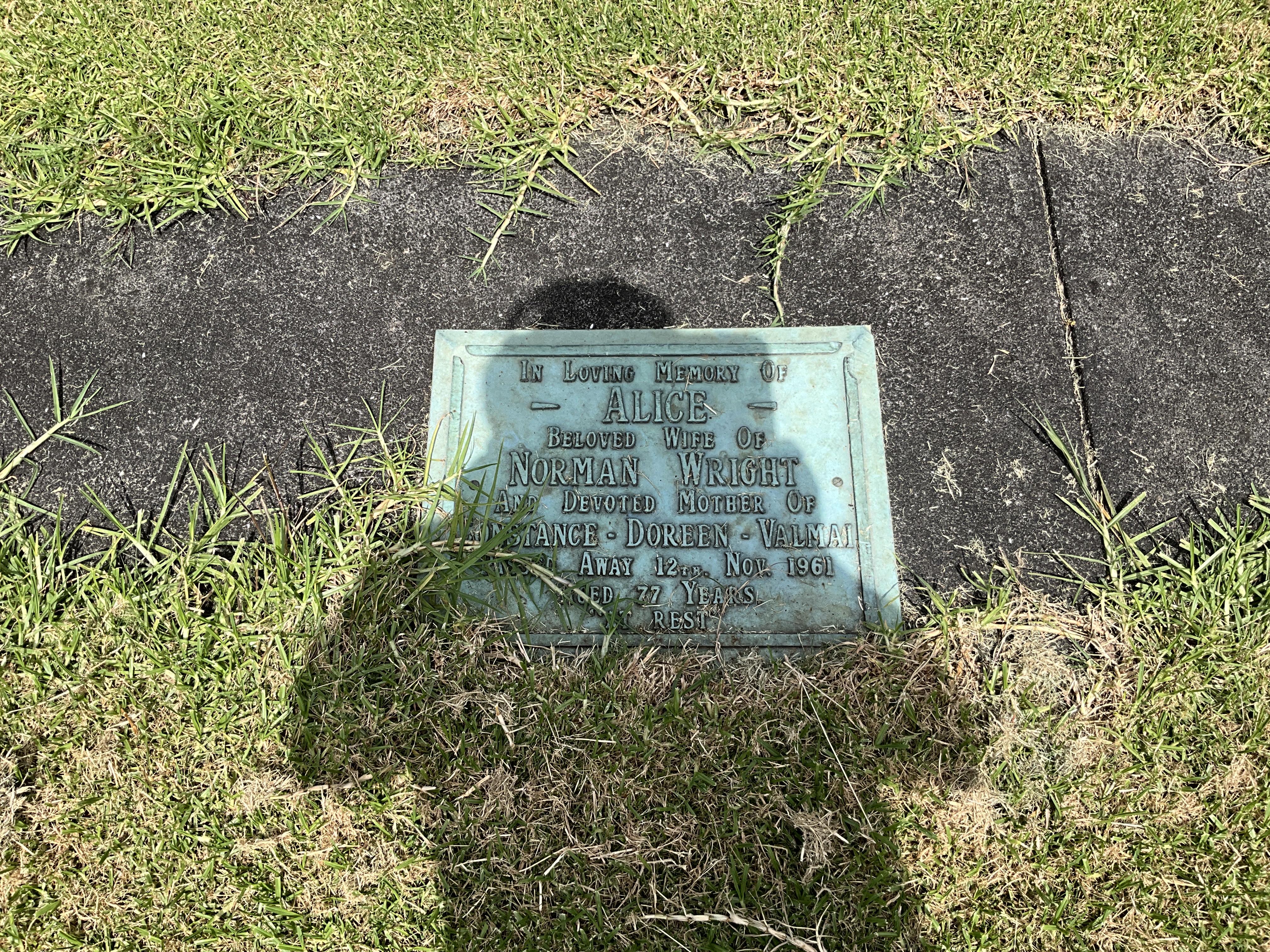 headstone