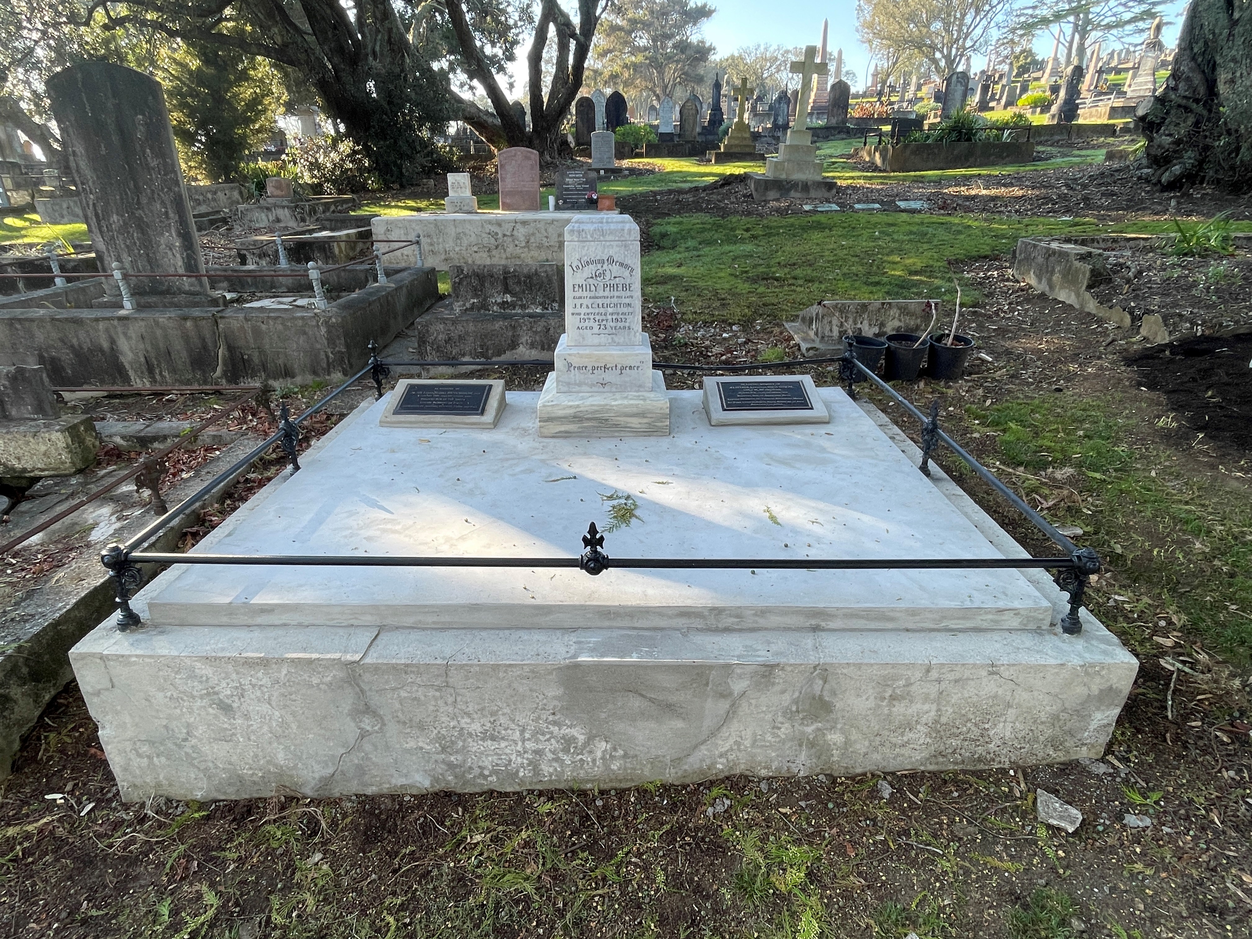 headstone