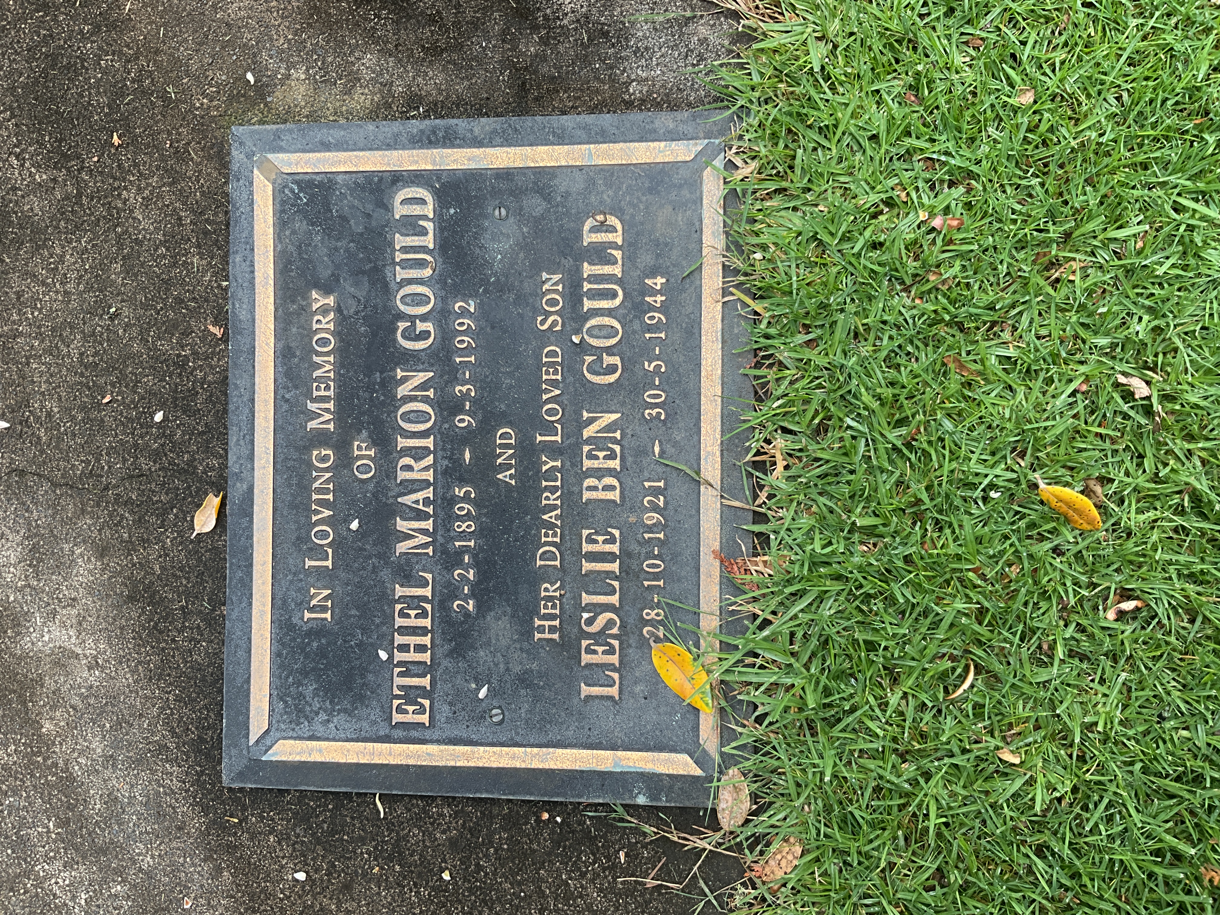 headstone