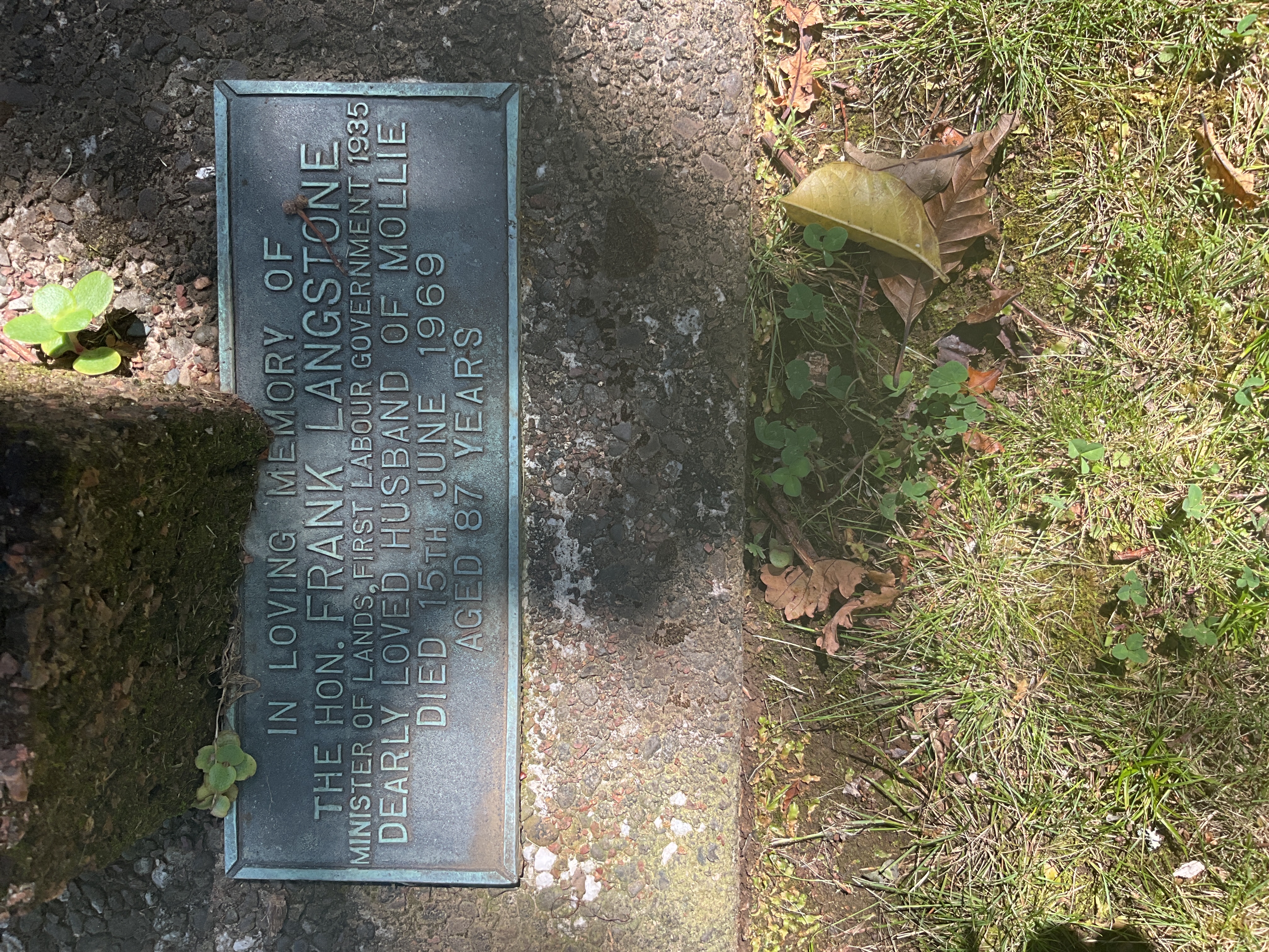 headstone
