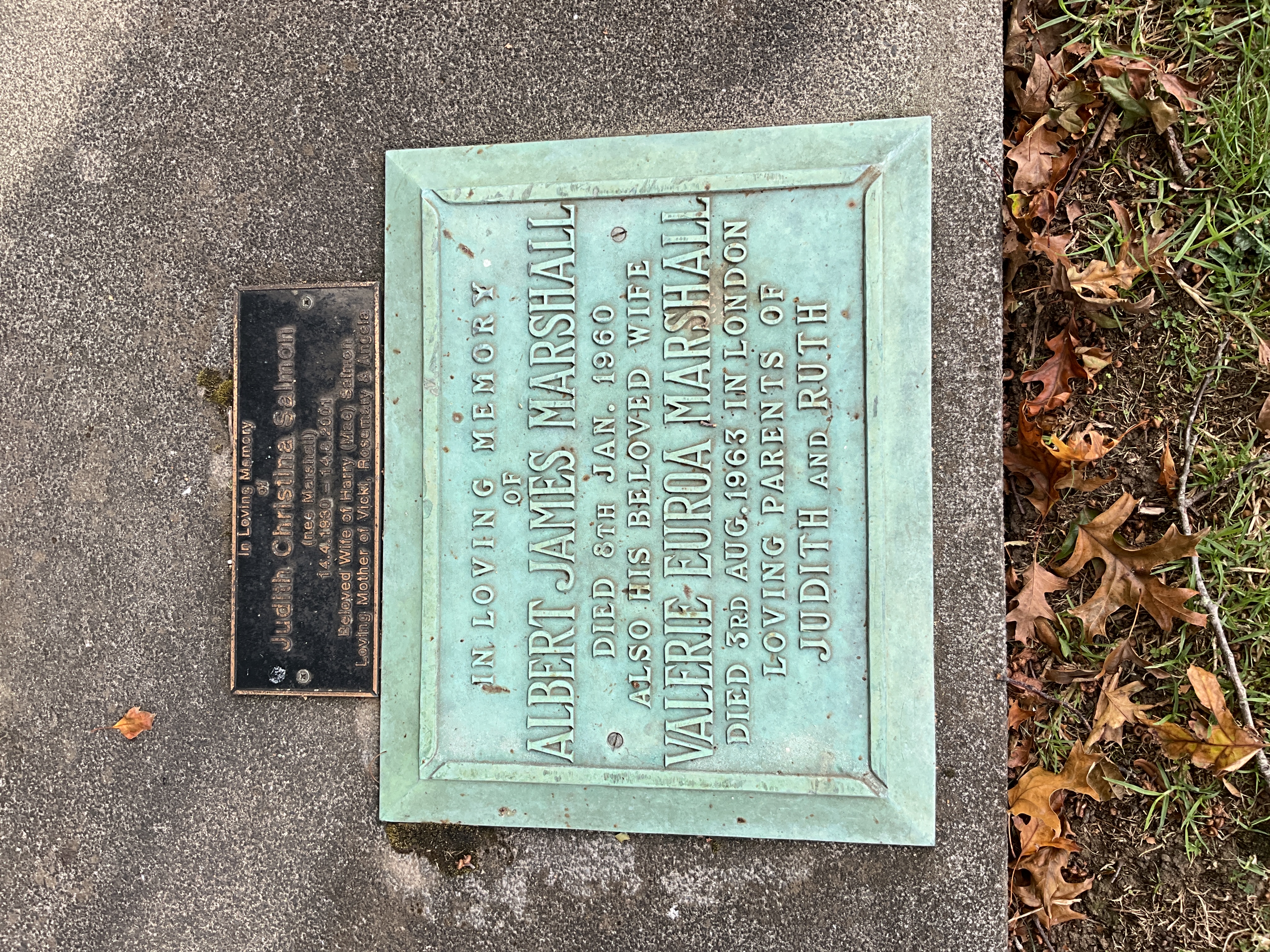 headstone