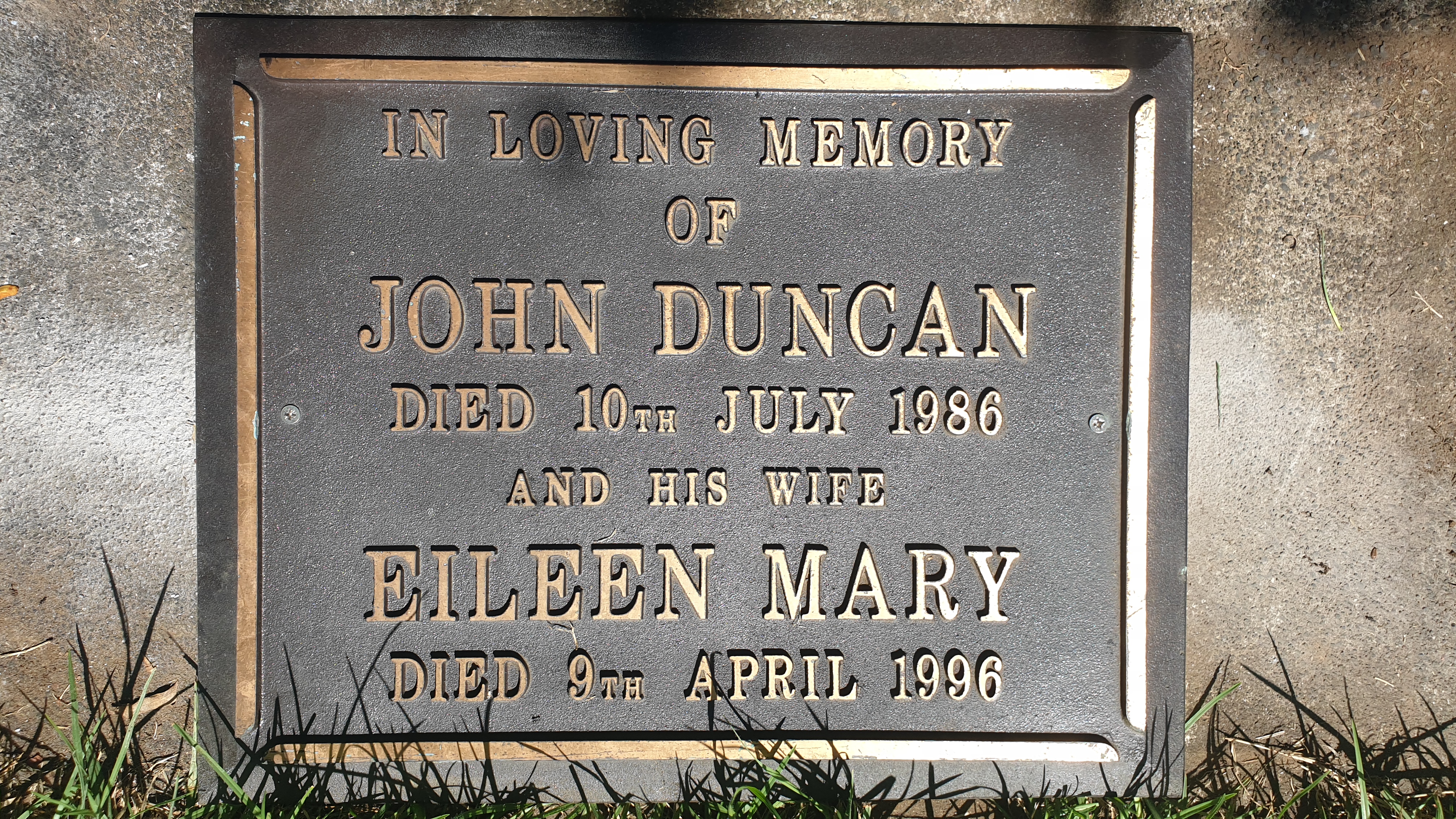 headstone