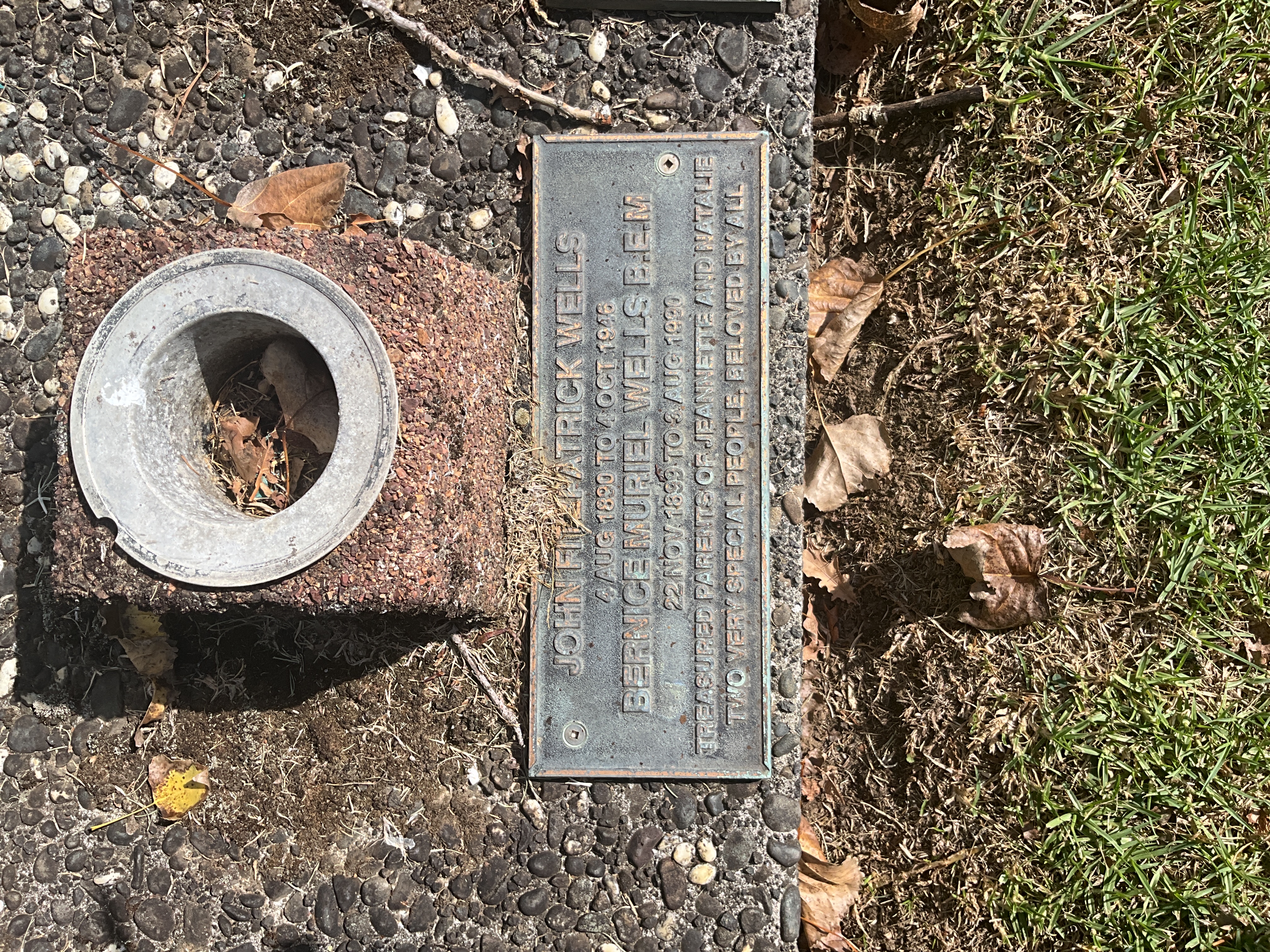 headstone