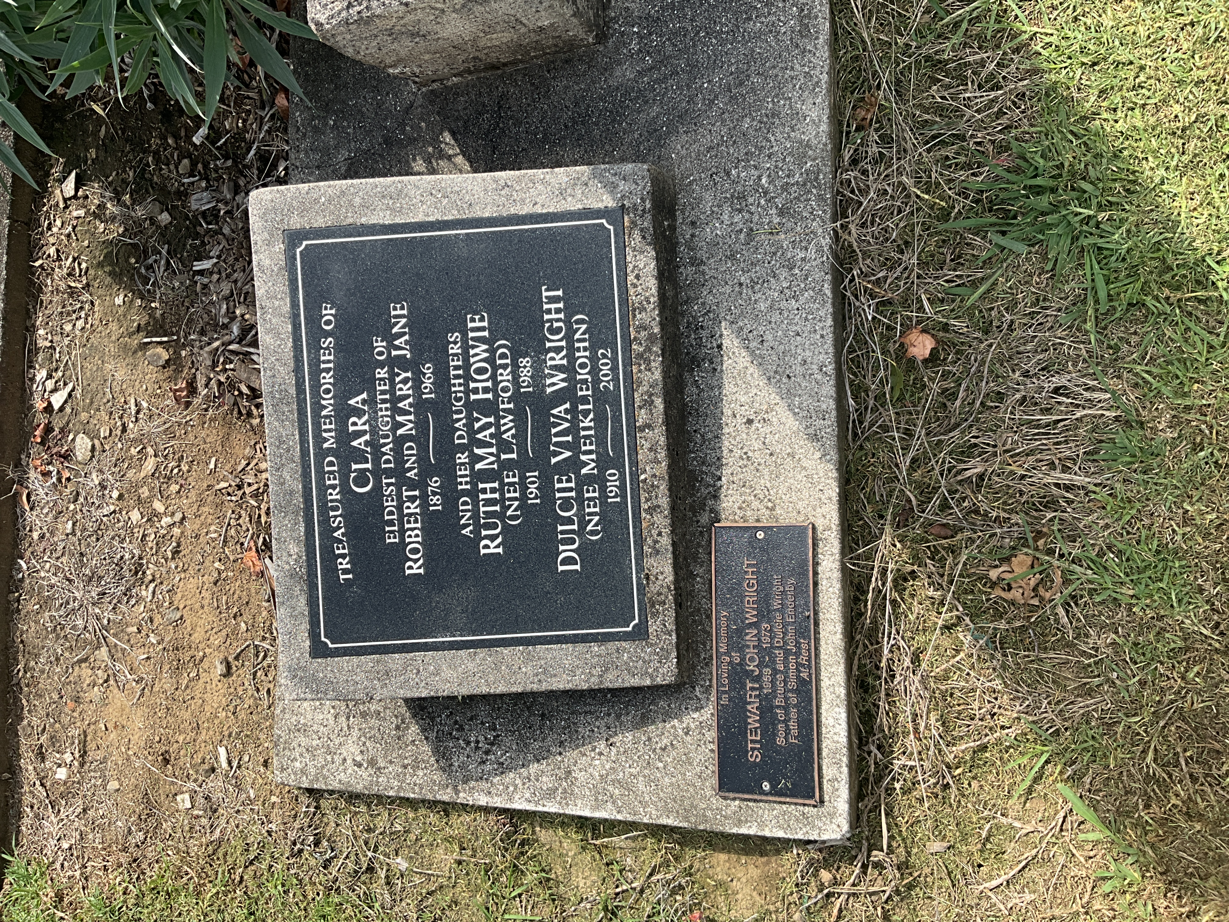 headstone