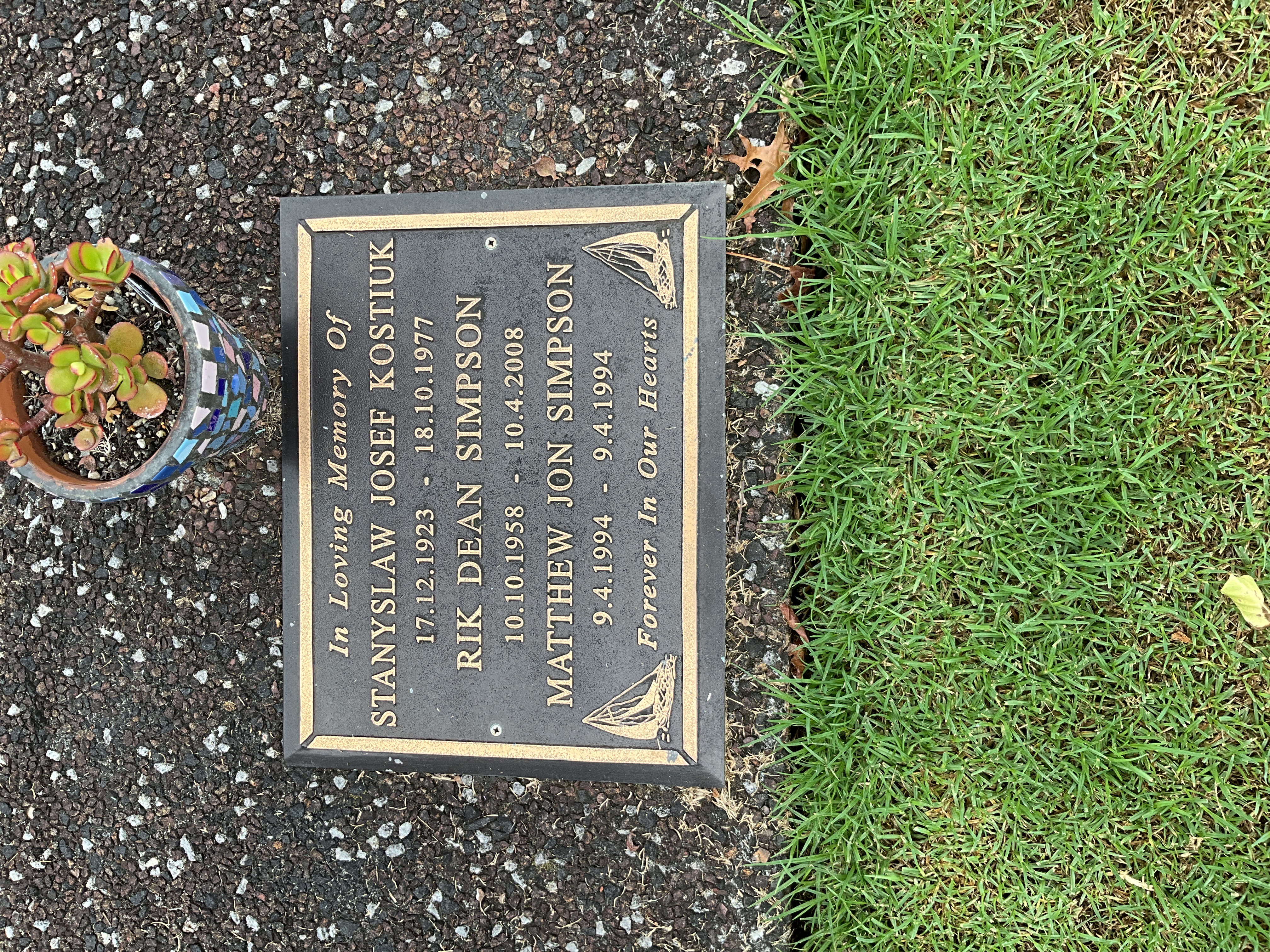 headstone