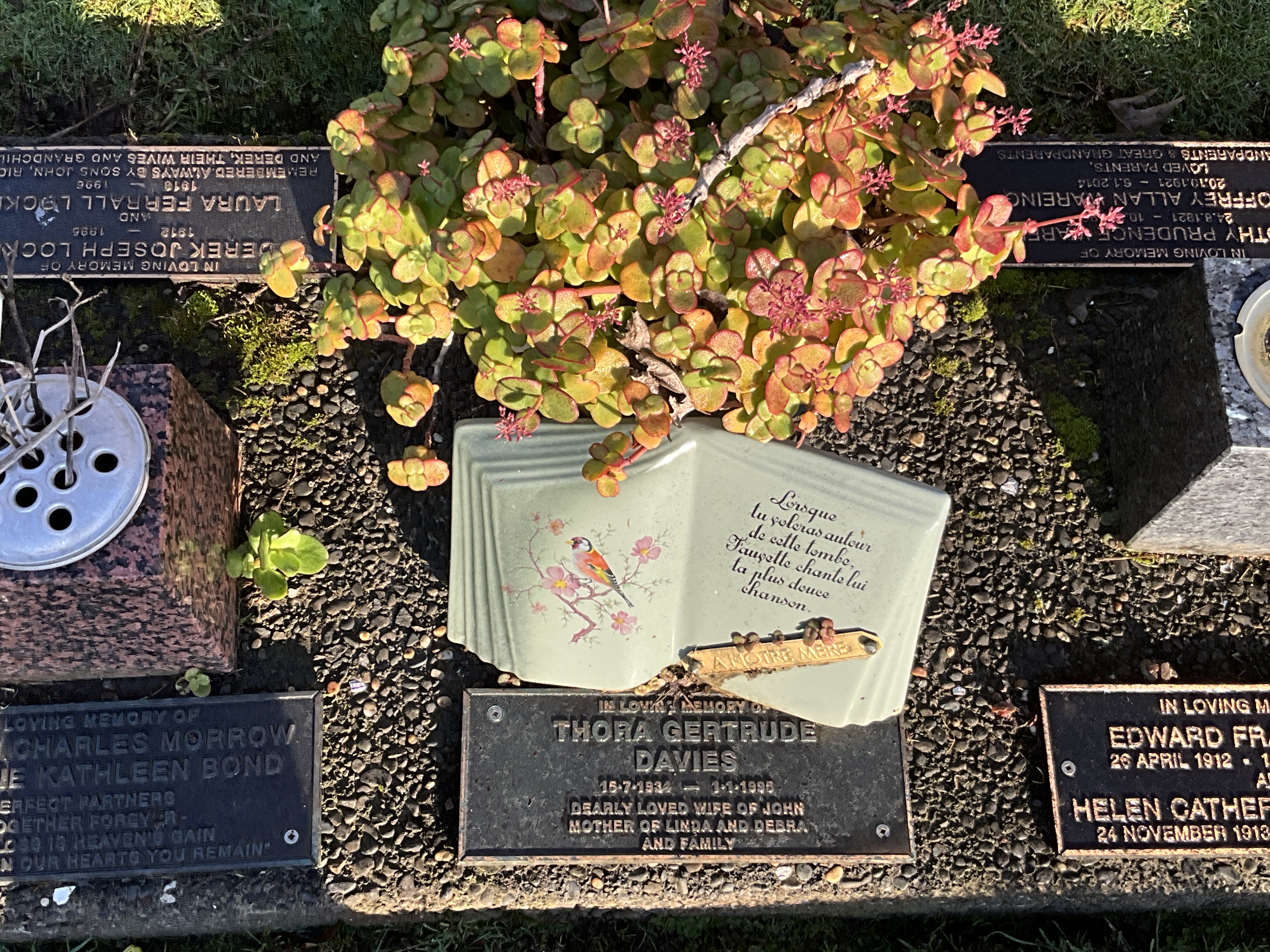 headstone