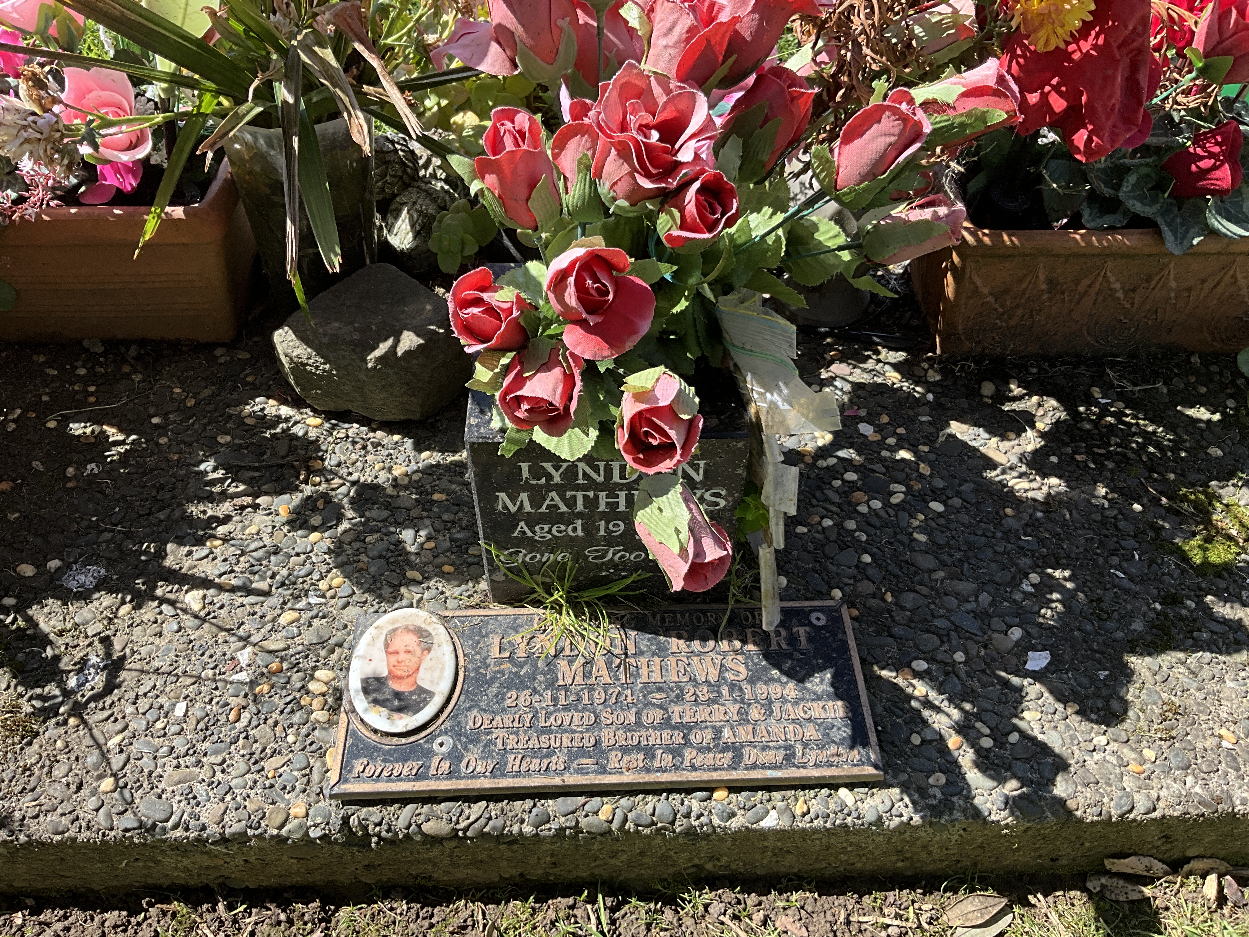 headstone