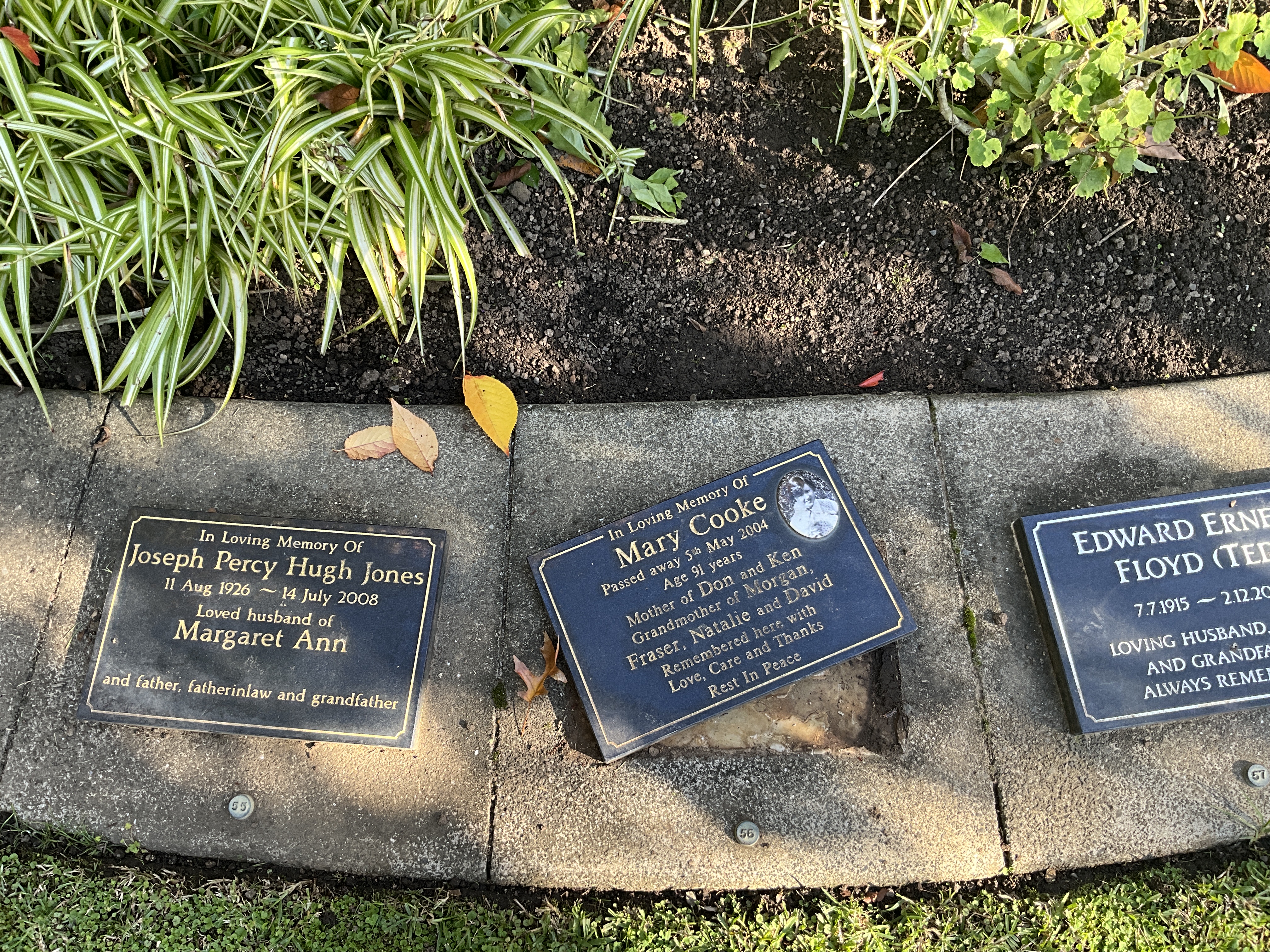 headstone