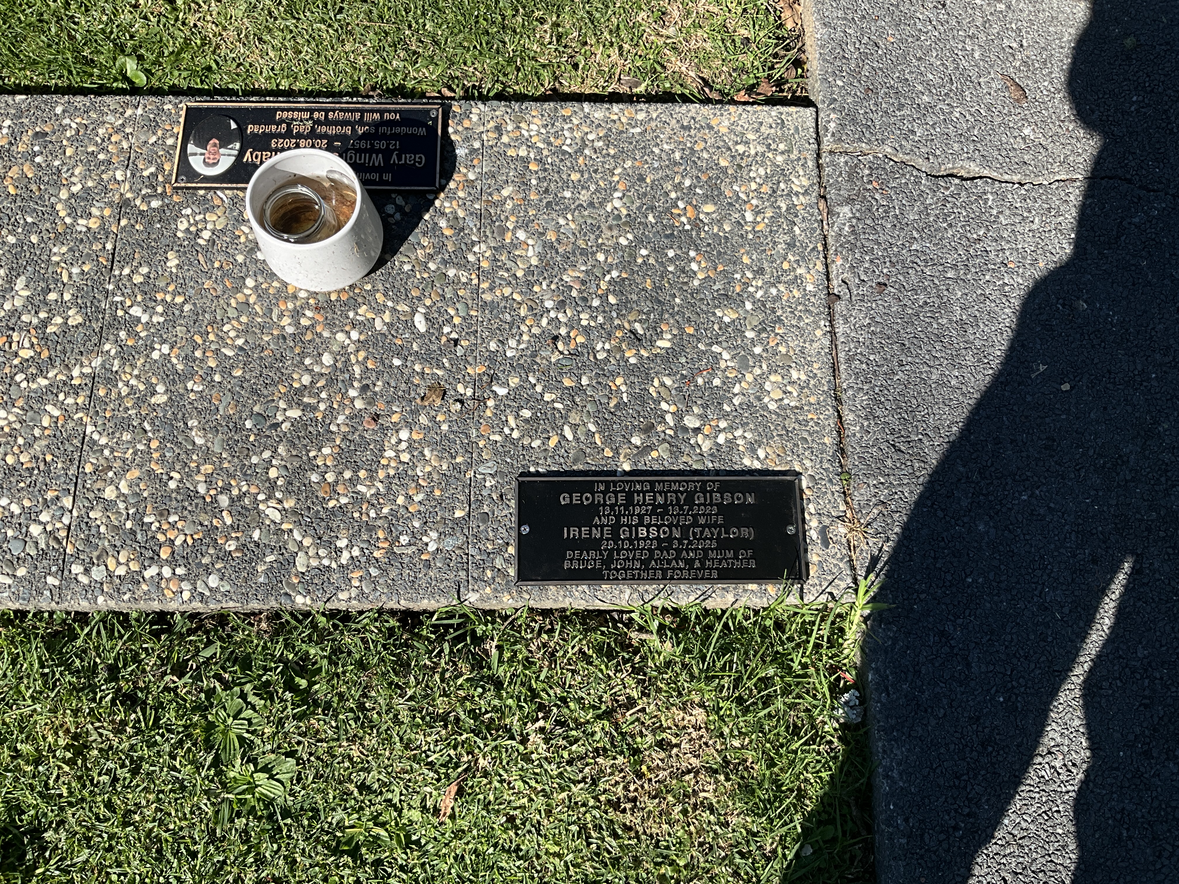 headstone
