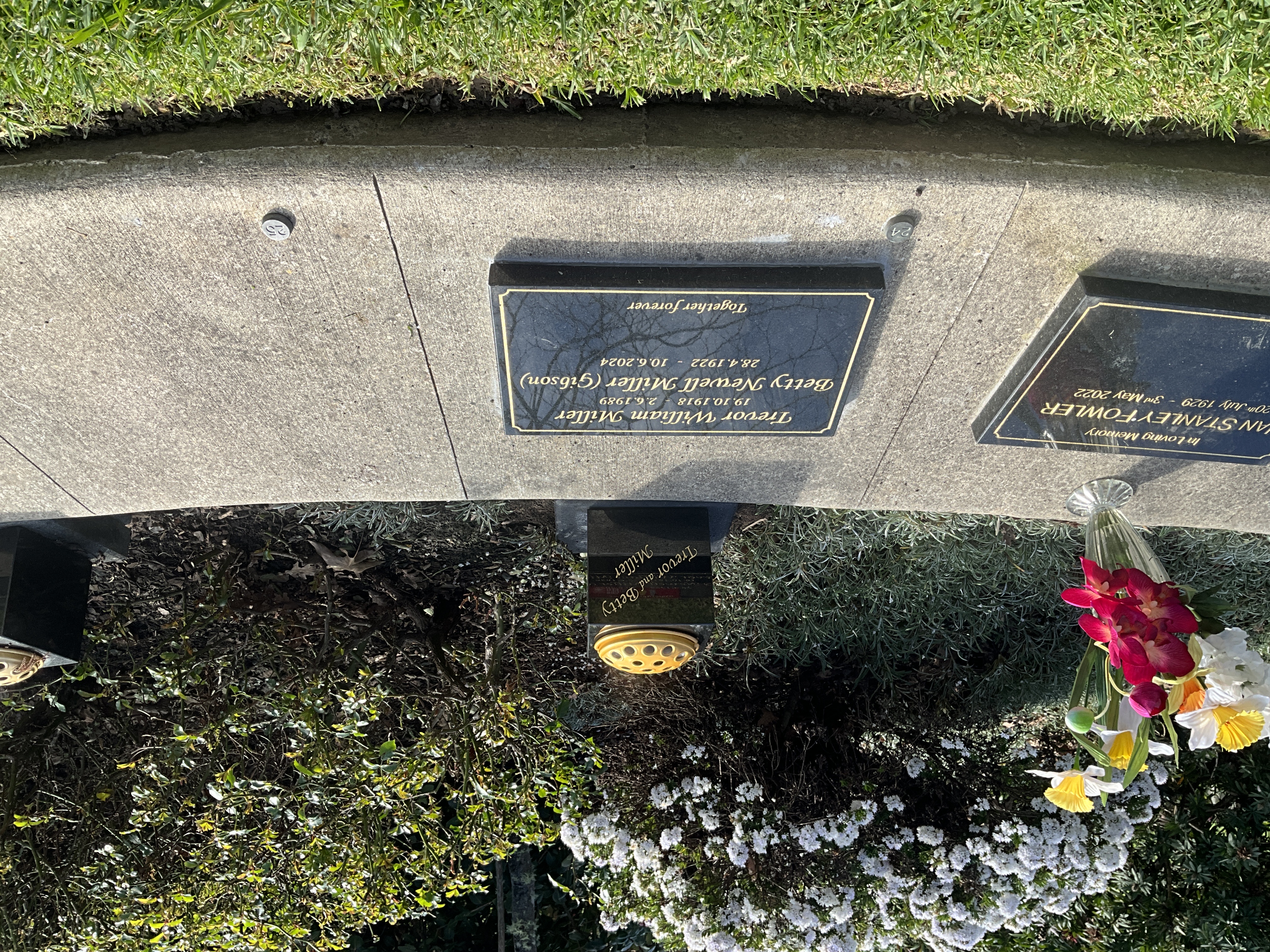 headstone