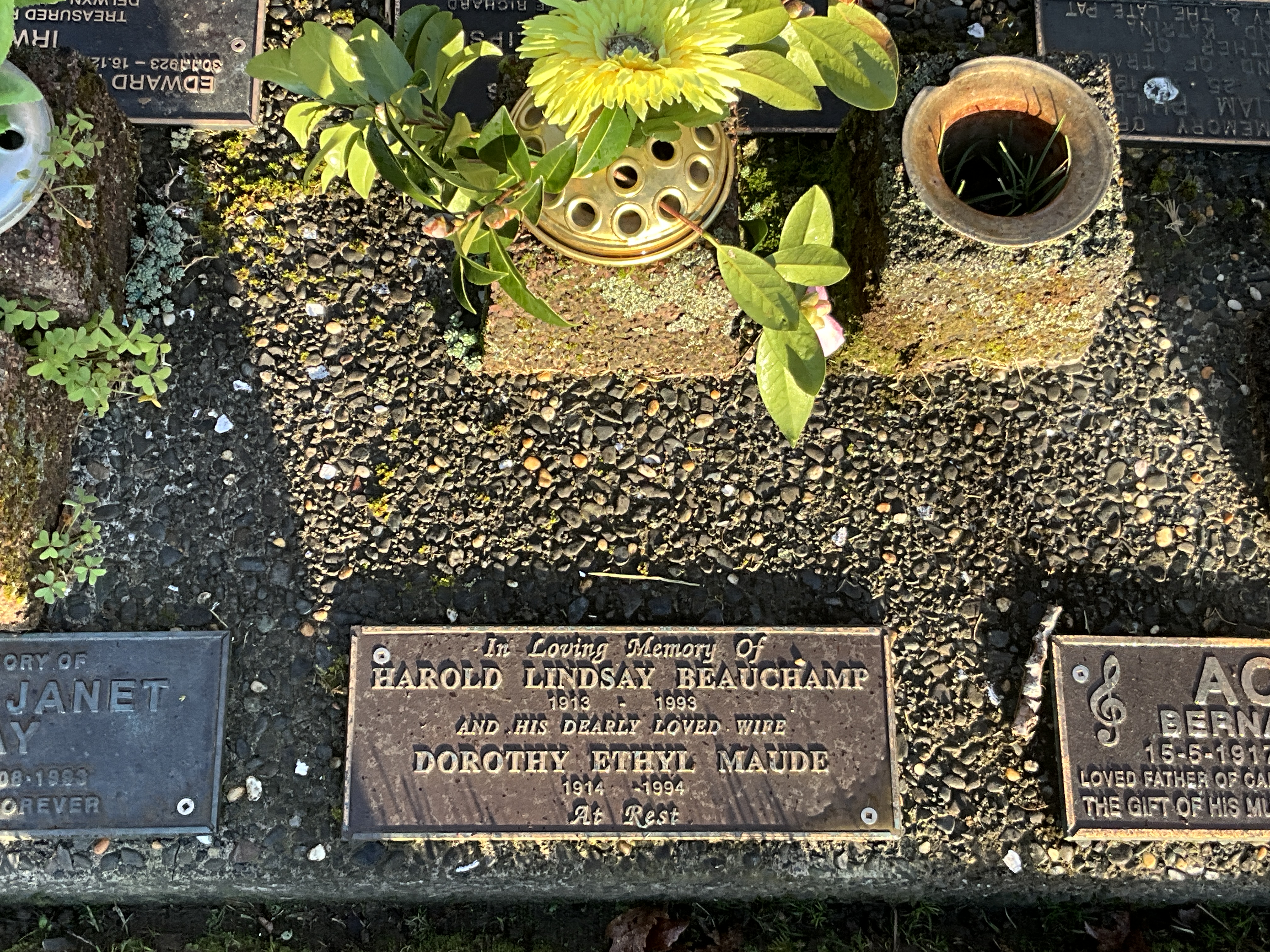 headstone